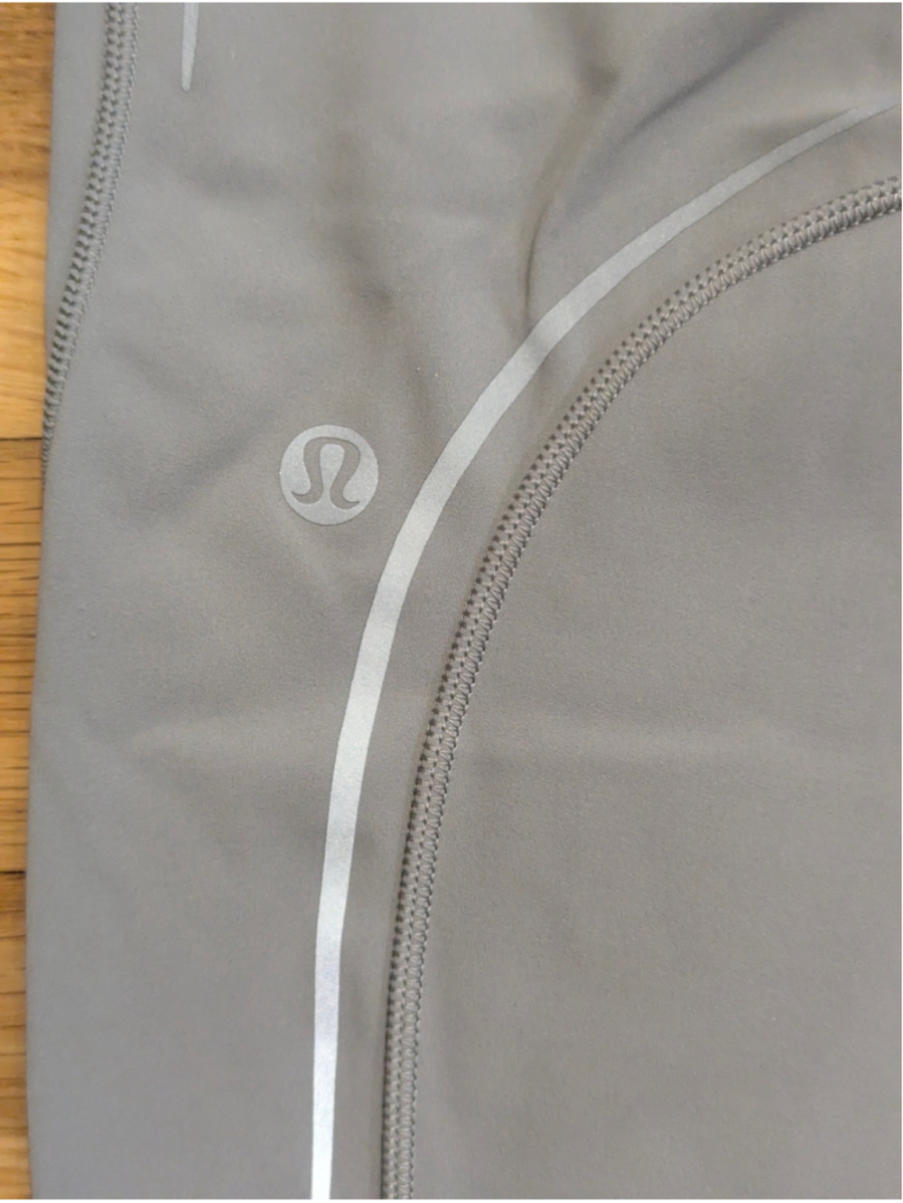 Lululemon Base Pace High-Rise Reflective Tight Legging Size 6 Gull Grey - Picture 6 of 10